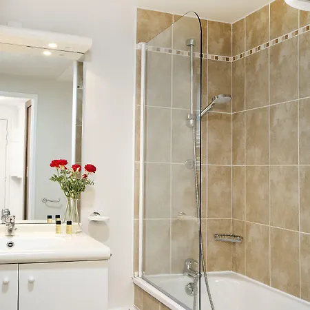 Aparthotel Residhome Paris Saclay 