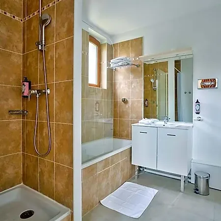 Aparthotel Residhome Paris Saclay 