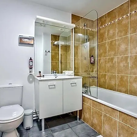 Aparthotel Residhome Paris Saclay 